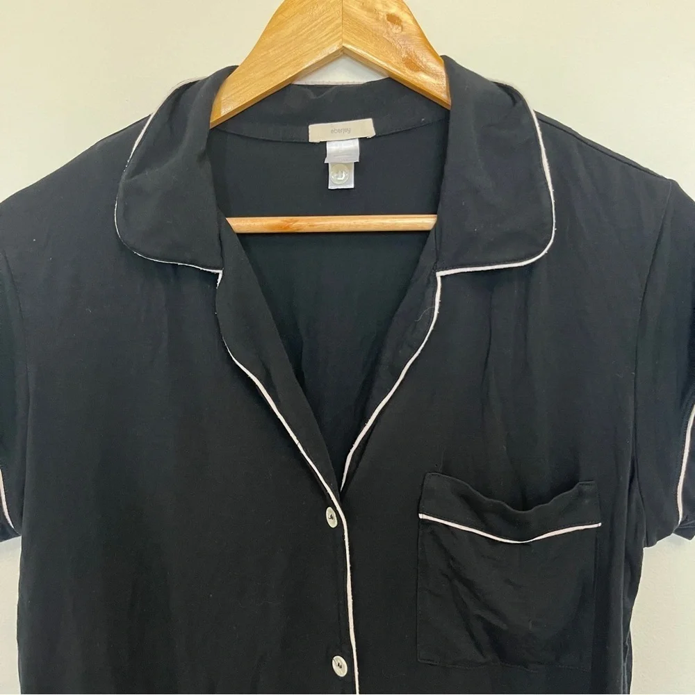 Eberjey Giselle PJ Top Short Sleeve Black with White Trim Size M - Picture 3 of 5